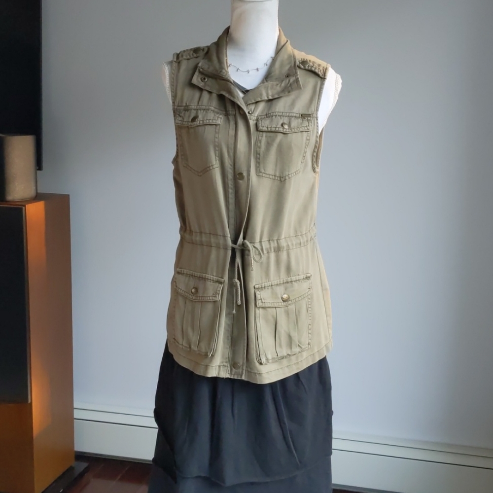 Max Jeans utility cargo Army green vest, size M